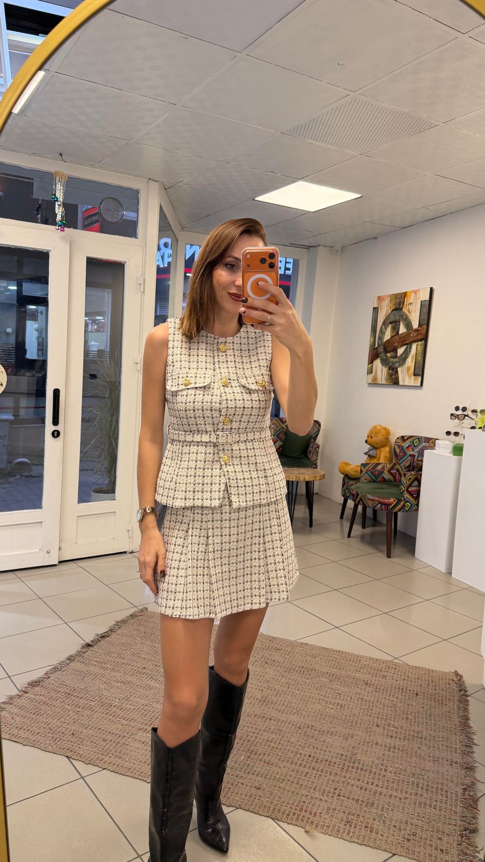 TAKIM - ŞENİZ BUTİK KEMER DETAYLI DÜĞMELİ TÜVİT YELEK ETEK TAKIM