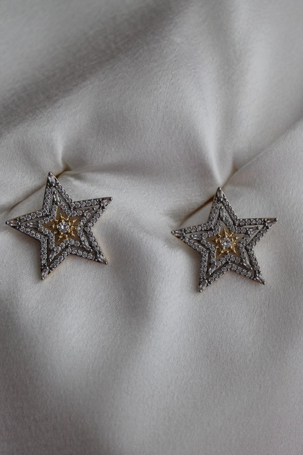 VIP Çelik Zirkon Taş İşlemeli Sirius Star Küpe
