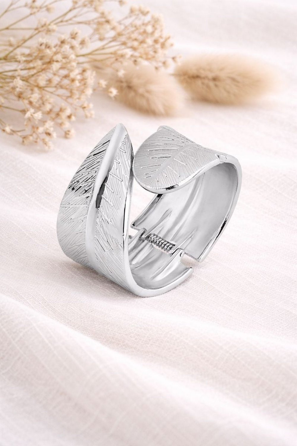 VIP Yaprak Formlu Silver Kelepçe Bileklik Silver