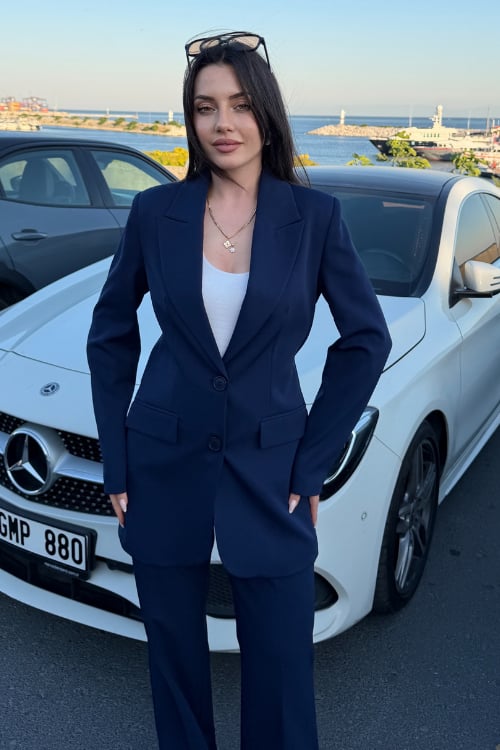 ÇİFT DÜĞMELİ BLAZER TAKIMI