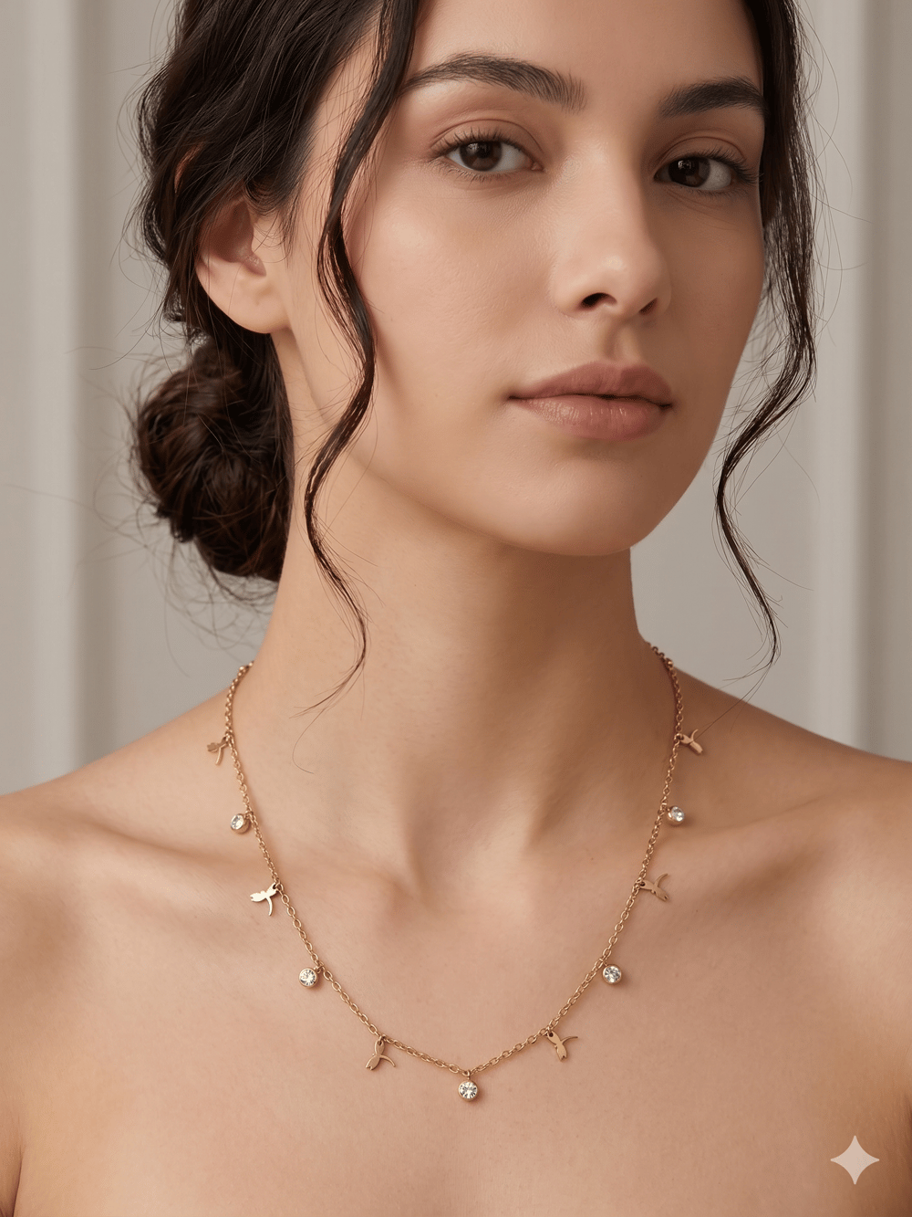 26cmkly17 -CM Taşlı Kuş Charm Gold Kolye