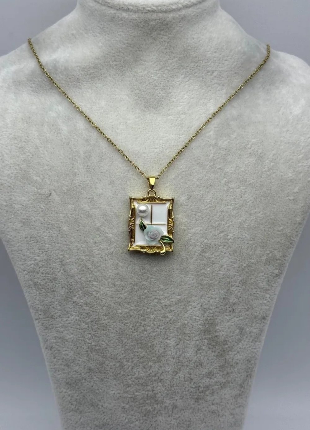 Çelik Gold Çerçeve Kolye - 25-ctr287