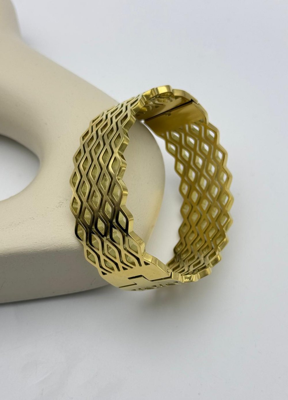 Çelik Gold Desenli Kelepçe - 26klp02