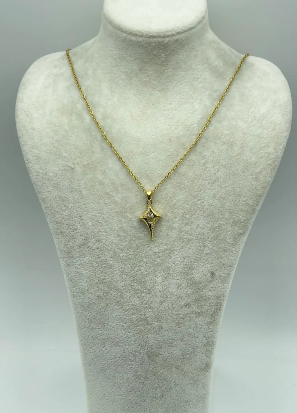 Çelik Gold Tasarım Kolye 25-ctr270