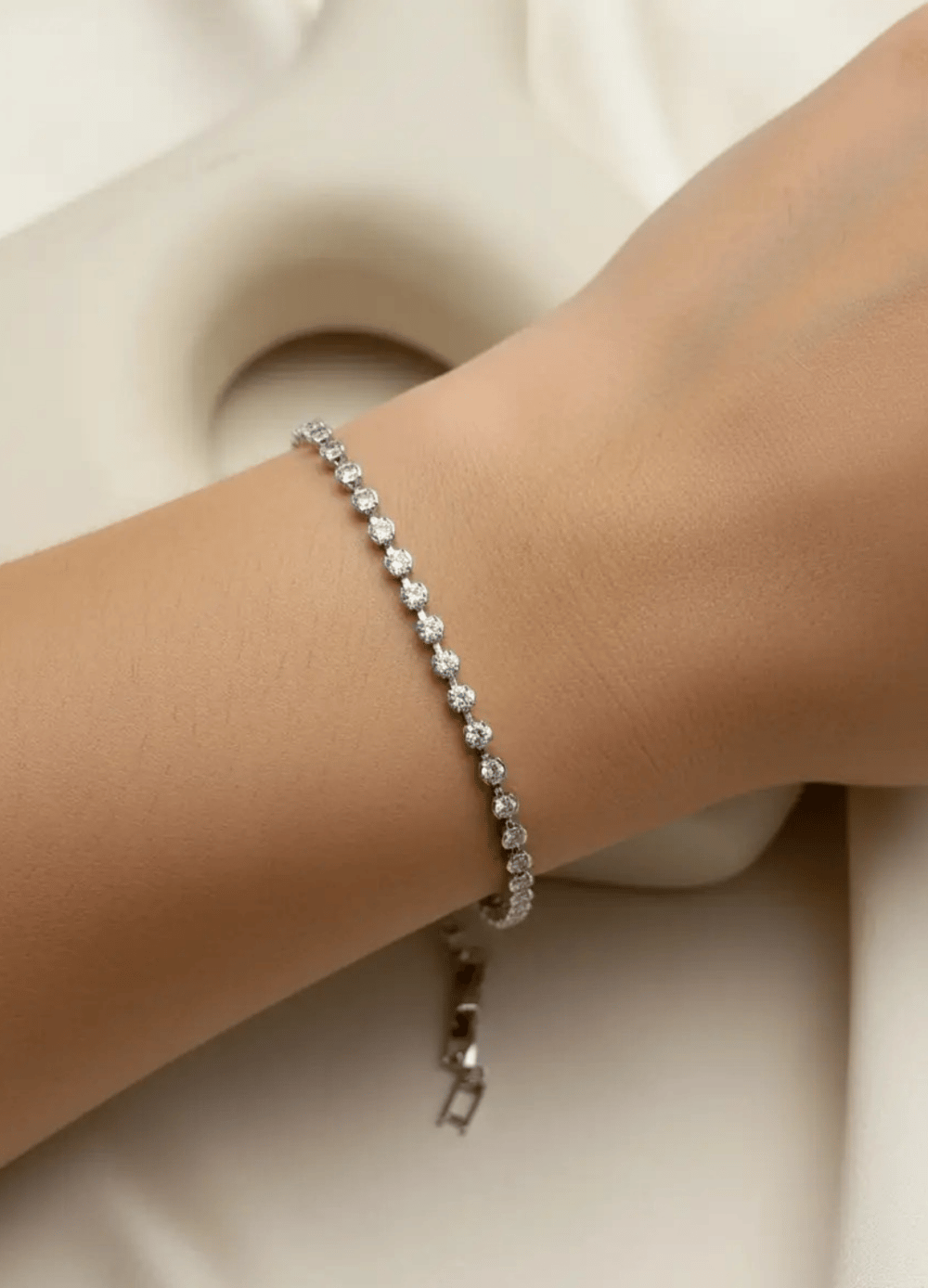 Çelik Silver Mini Yuvarlak Taşlı Su Yolu Bileklik - 26slb45