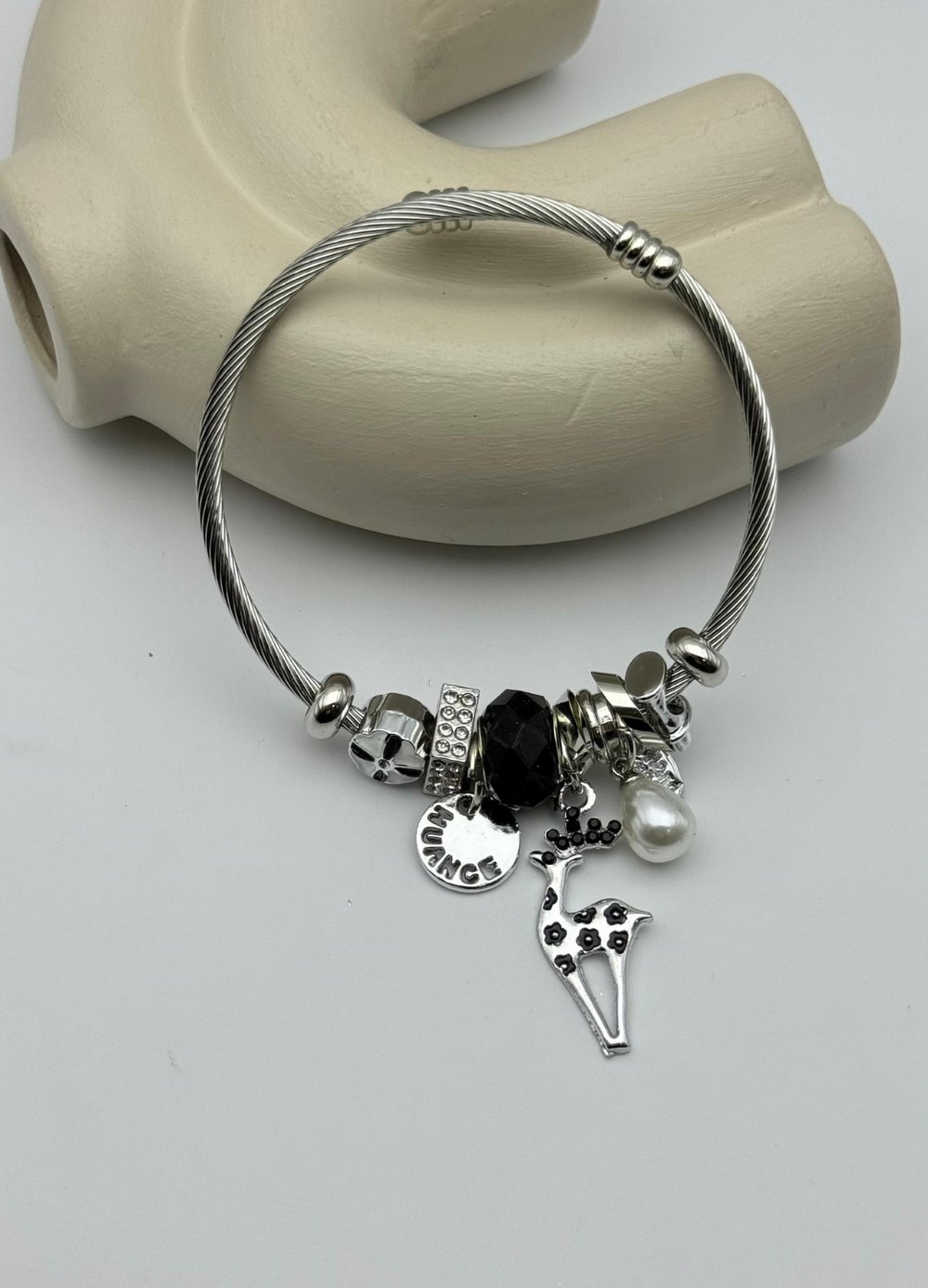 Çelik Silver Taşlı Siyah Geyik Charmlı Pandora Bileklik - 26blk65