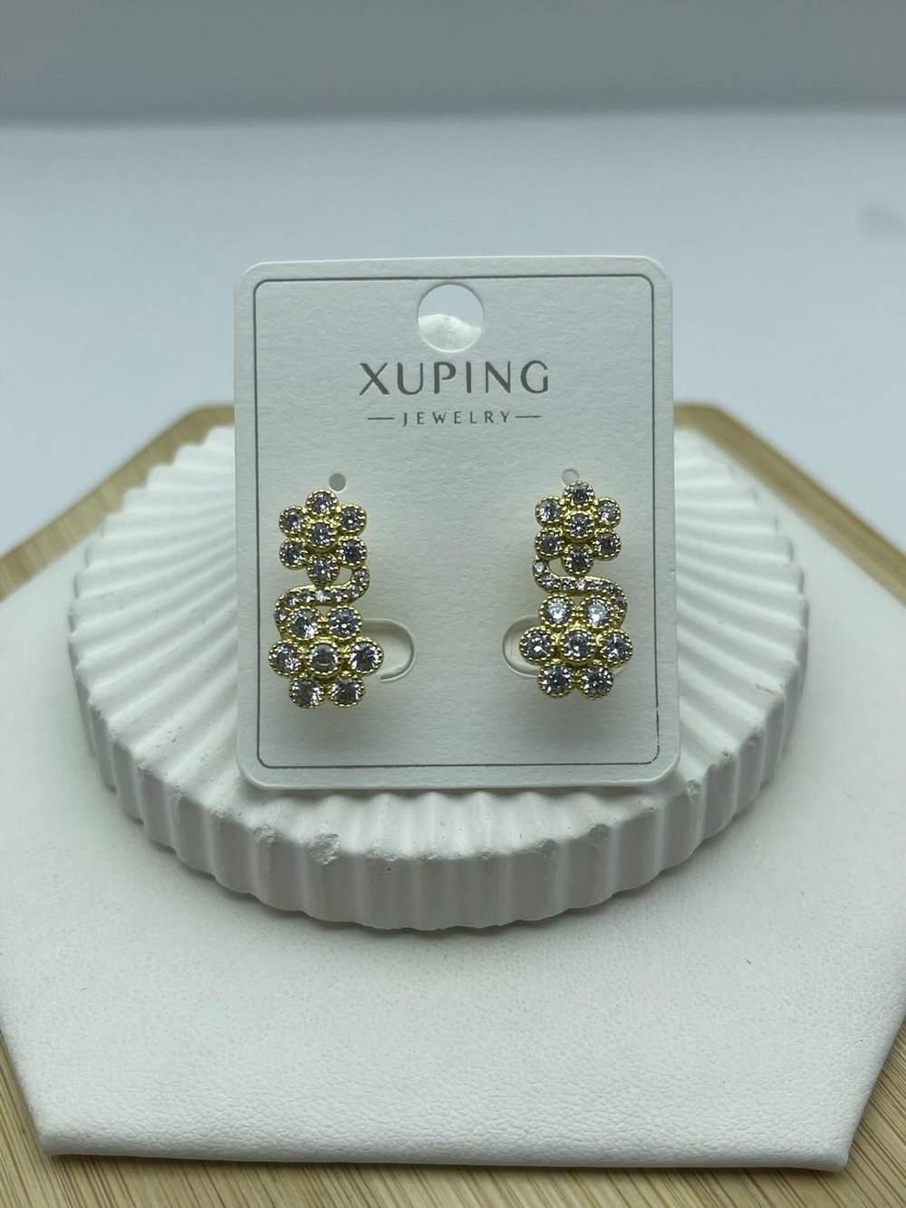 çiçek sarmaşık desenli xuping gold küpe 26xpkp79