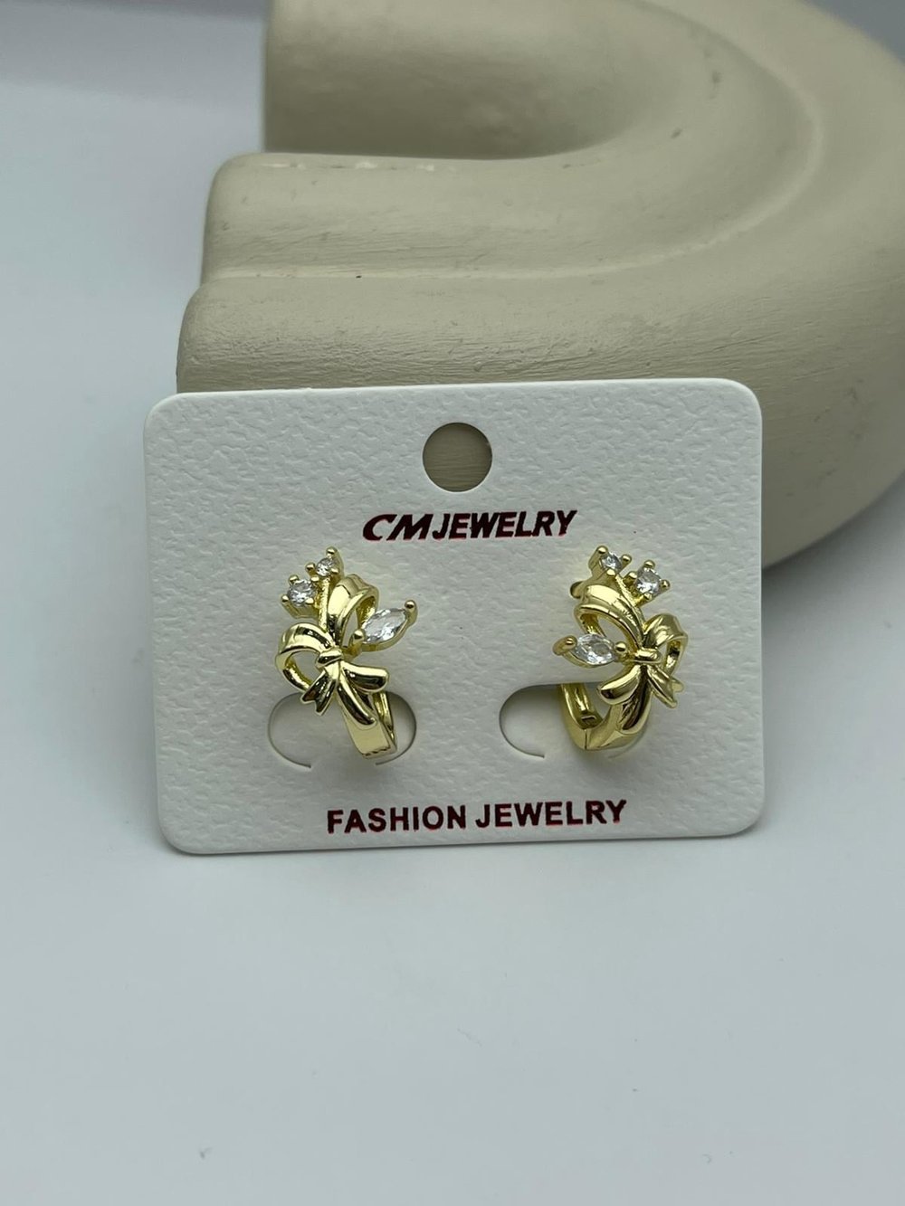 CM Taşlı Kurdele Gold Küpe -  26cmkp08