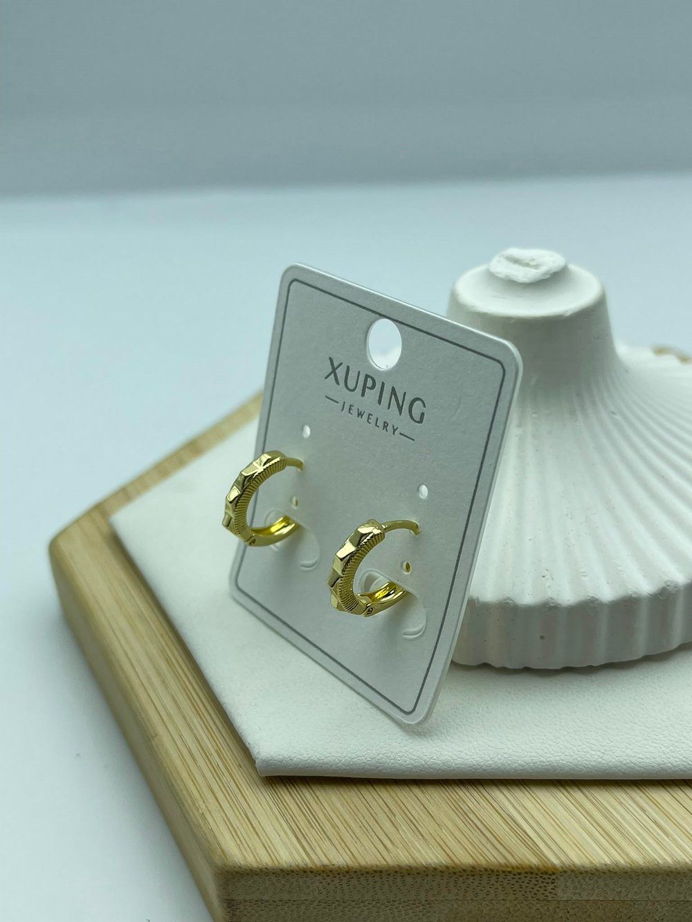 halka küçük kabartmalı xuping gold küpe 26xpkp193