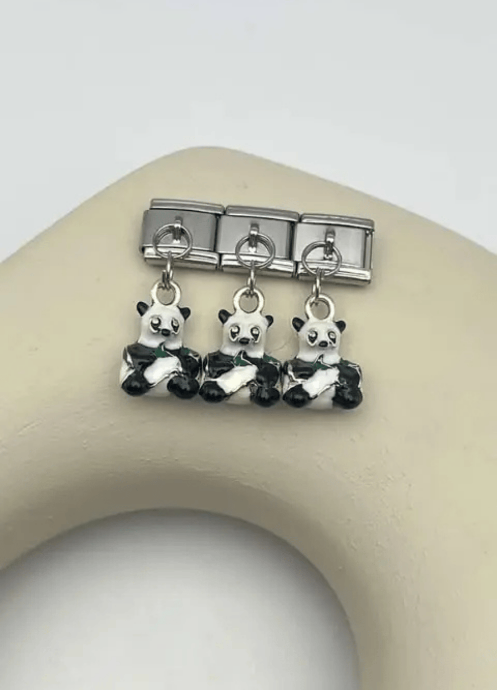 Nomi Charm
