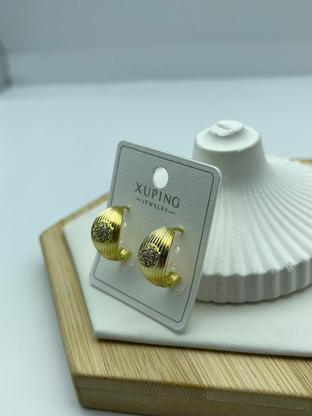 ortası taşlı balon xuping gold küpe 26xpkp180