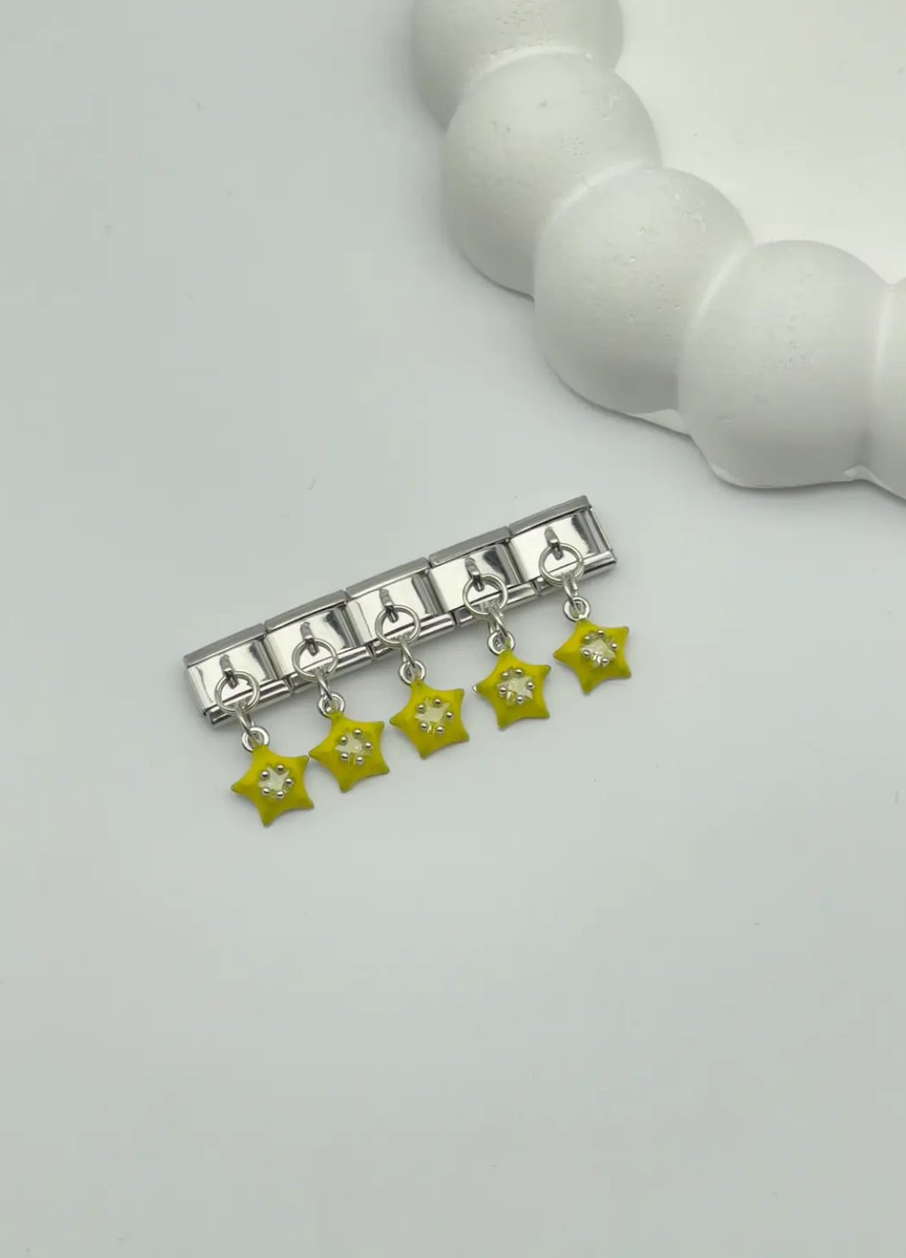 Sallantılı Nomi Charm