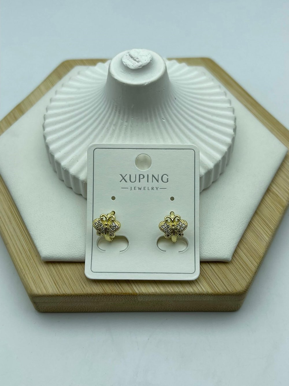 taşlı kelebek desenli xuping gold küpe 26xpkp134