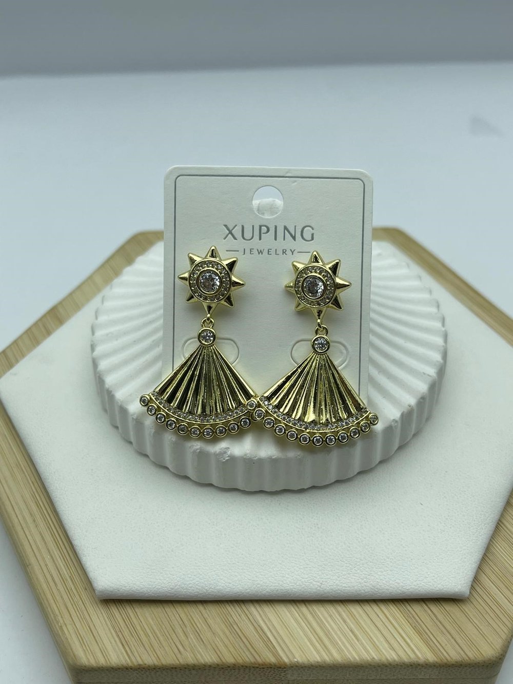 üçgen yıldız taşlı sallantılı xuping gold  26xpkp91