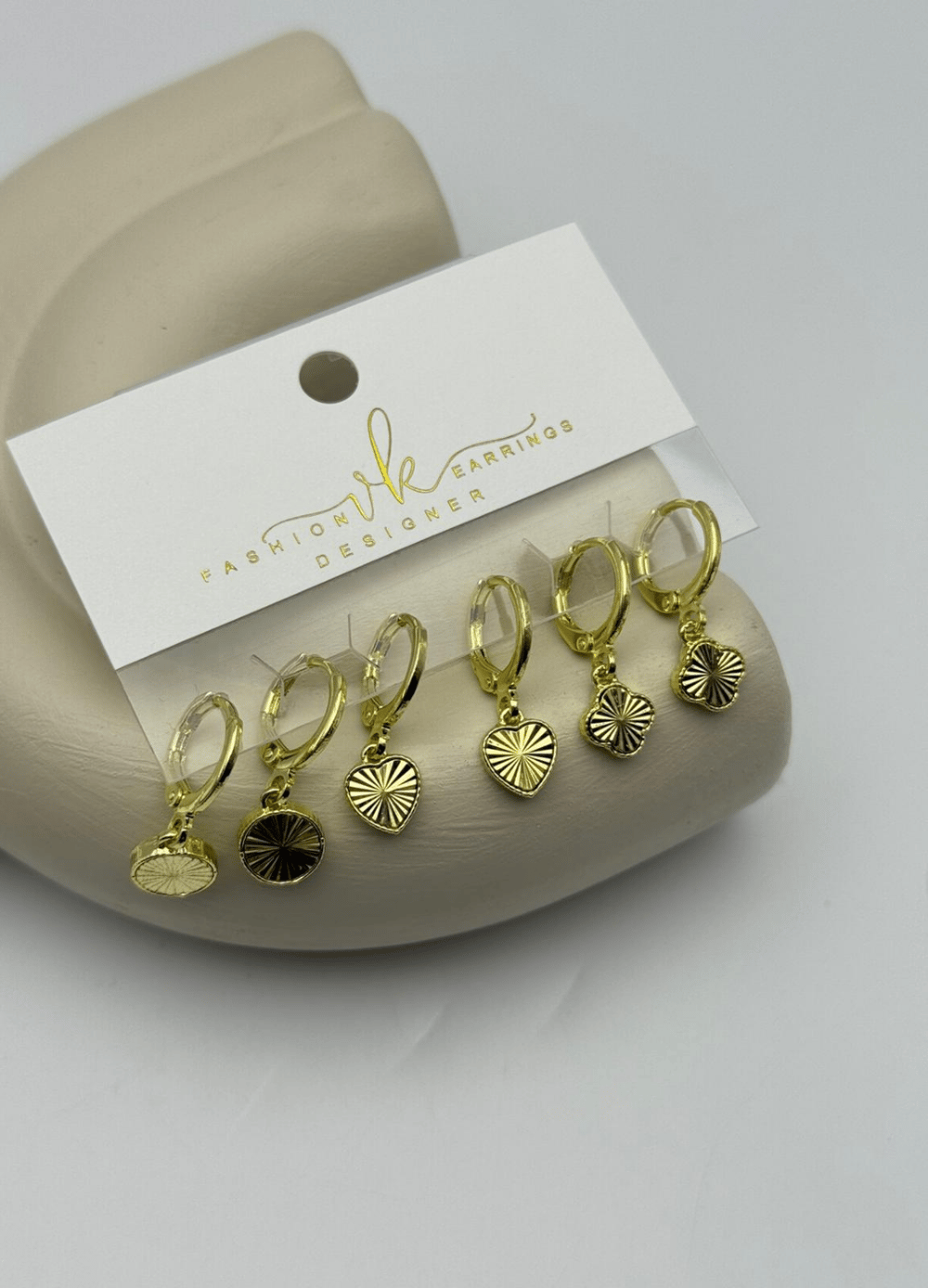 Vip Gold Yuvarlak Yonca Kalp 6'lı Küpe - 26vipkp51