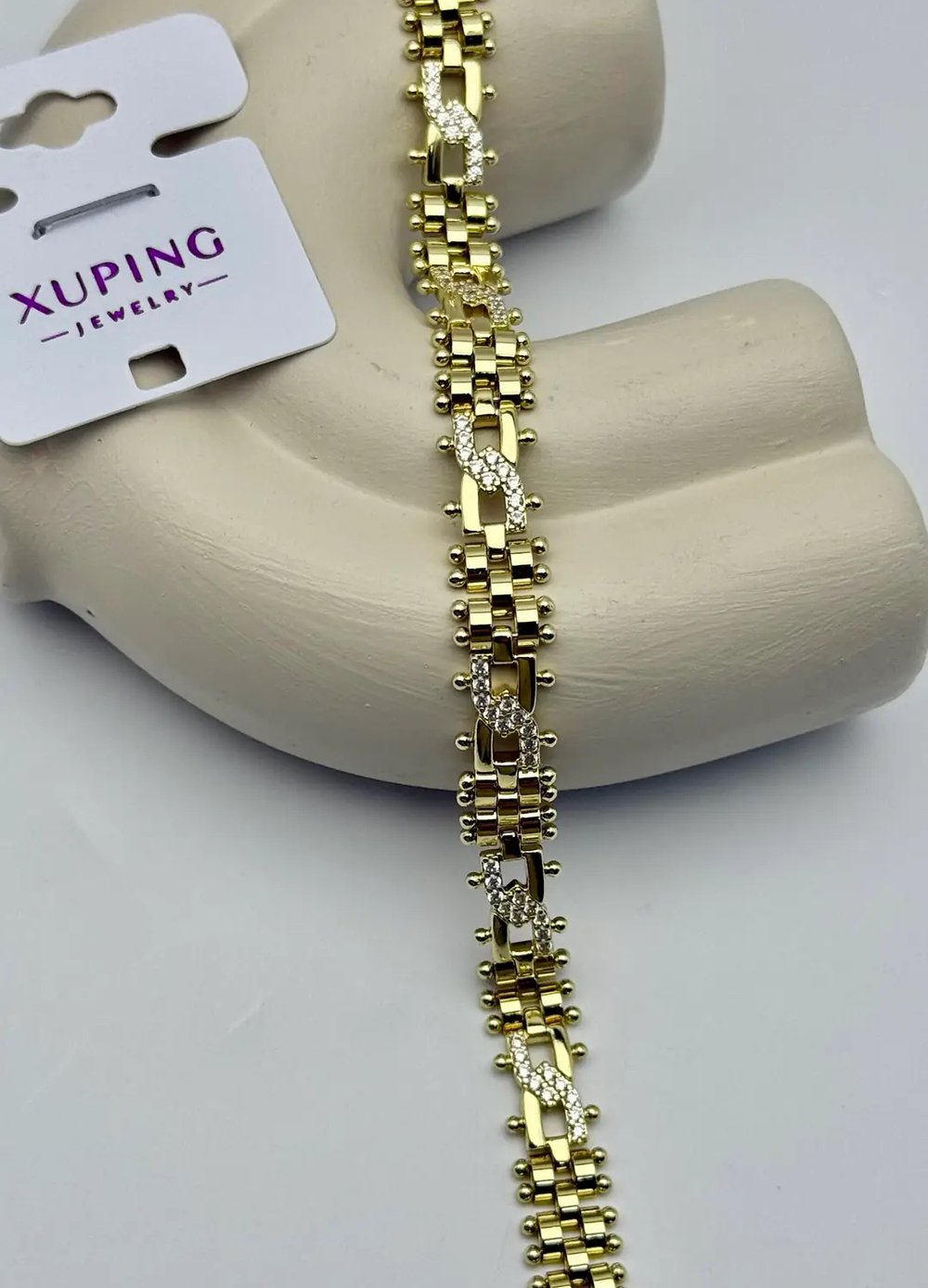 Xuping Gold Taşlı Tırtıklı Bileklik - 25-xpb151