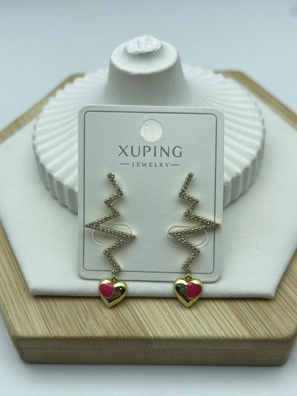 zigzag taşlı kalpli xuping gold küpe 26xpkp71