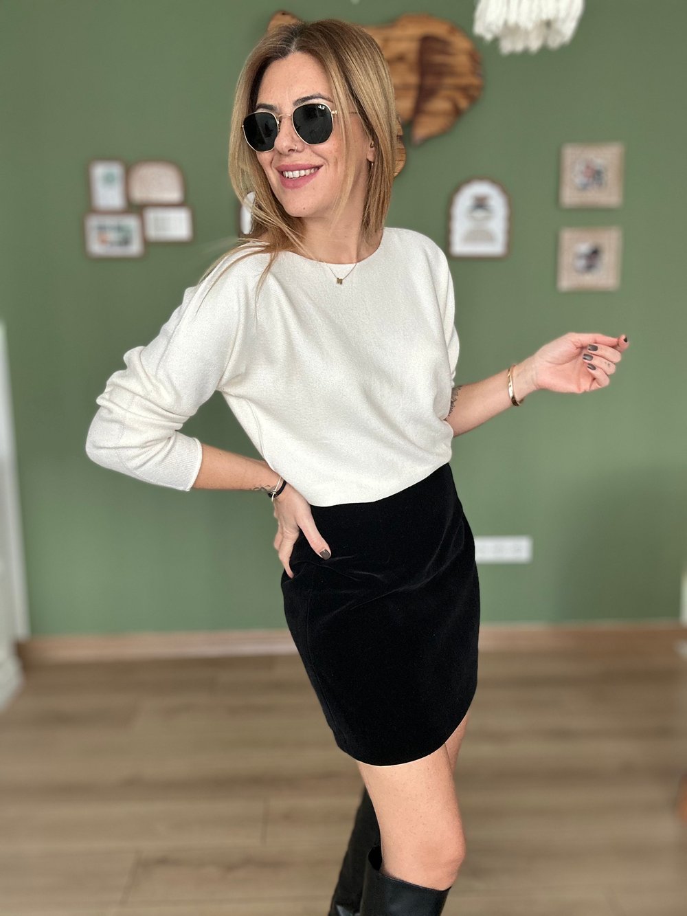 Dikişsiz Yumuşak Doku Ekru Triko
