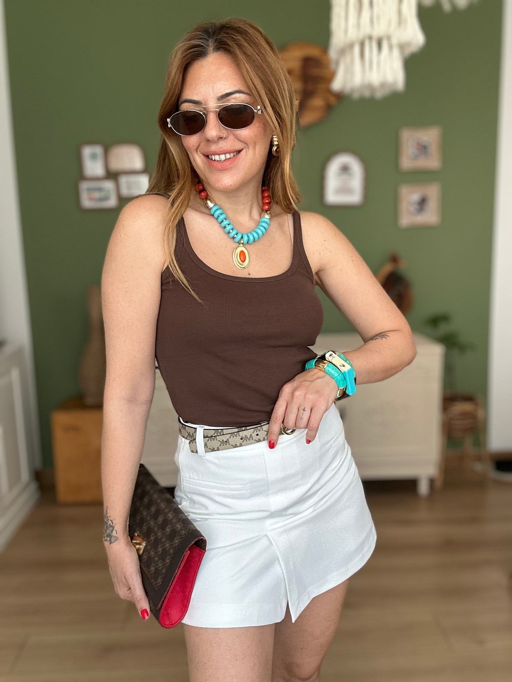 Yırtmaçlı Beyaz Şortlu Etek