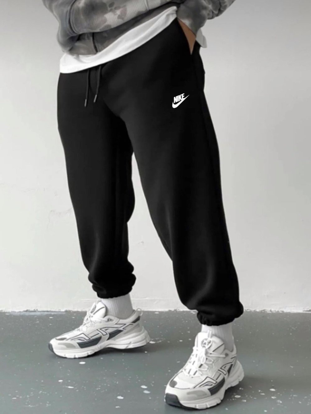 Şardonlu Siyah Lastikli Yazı Nike Eşofman