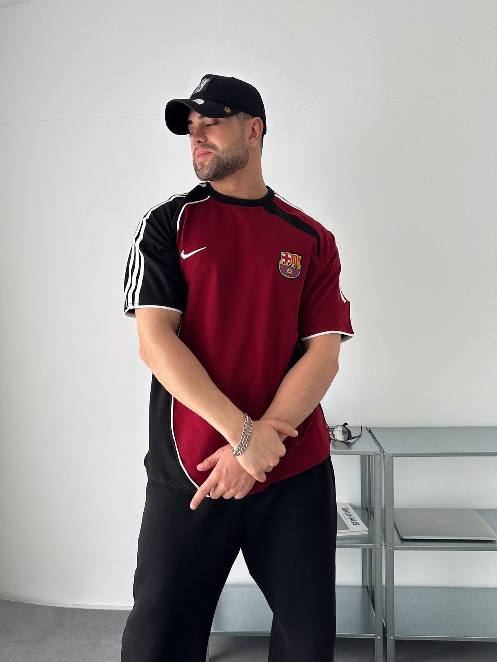 BORDO OVAL GARNİ BARÇA TSHİRT