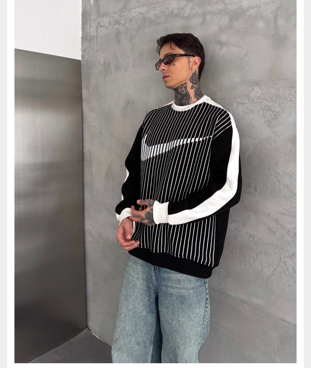 ÇİZGİ NİKE SWEAT