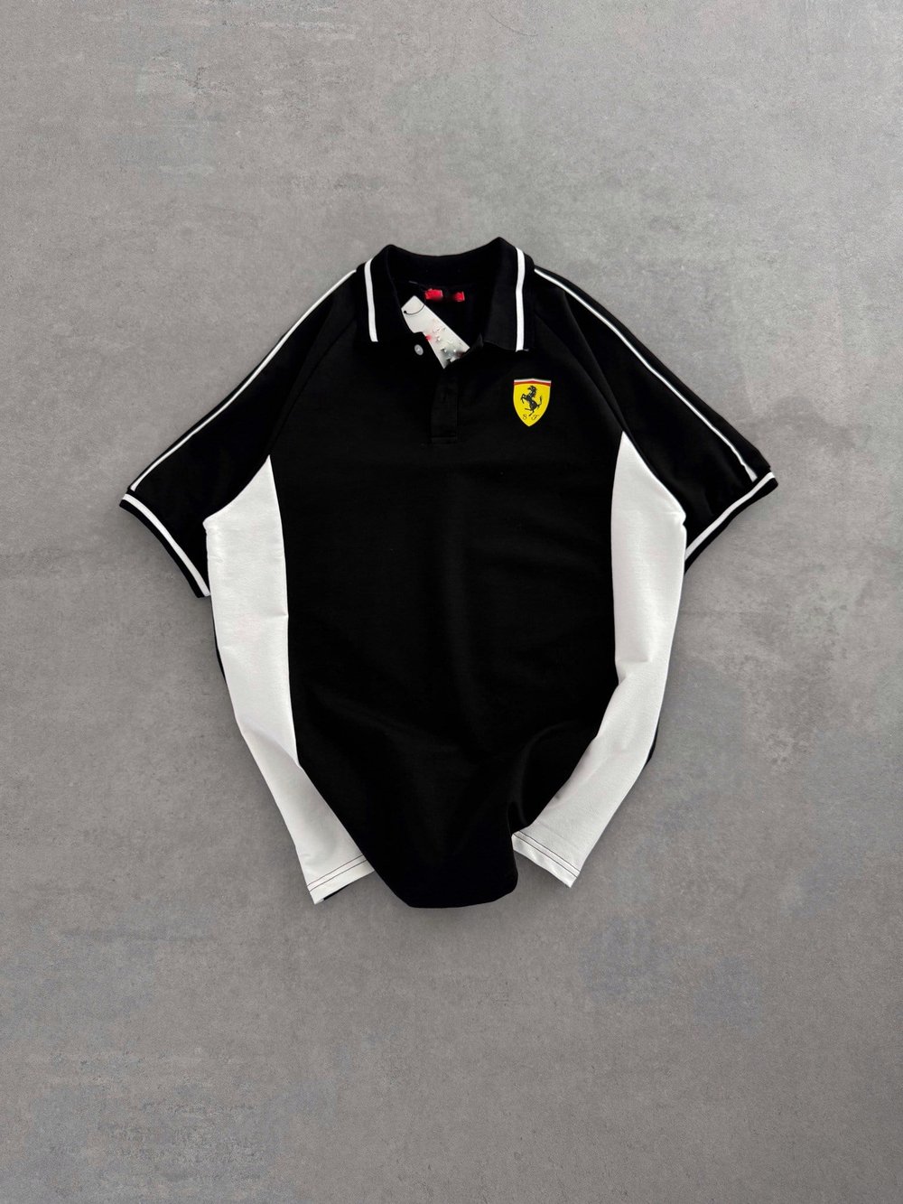 SİYAH GARNİ FERRARİ TSHİRT
