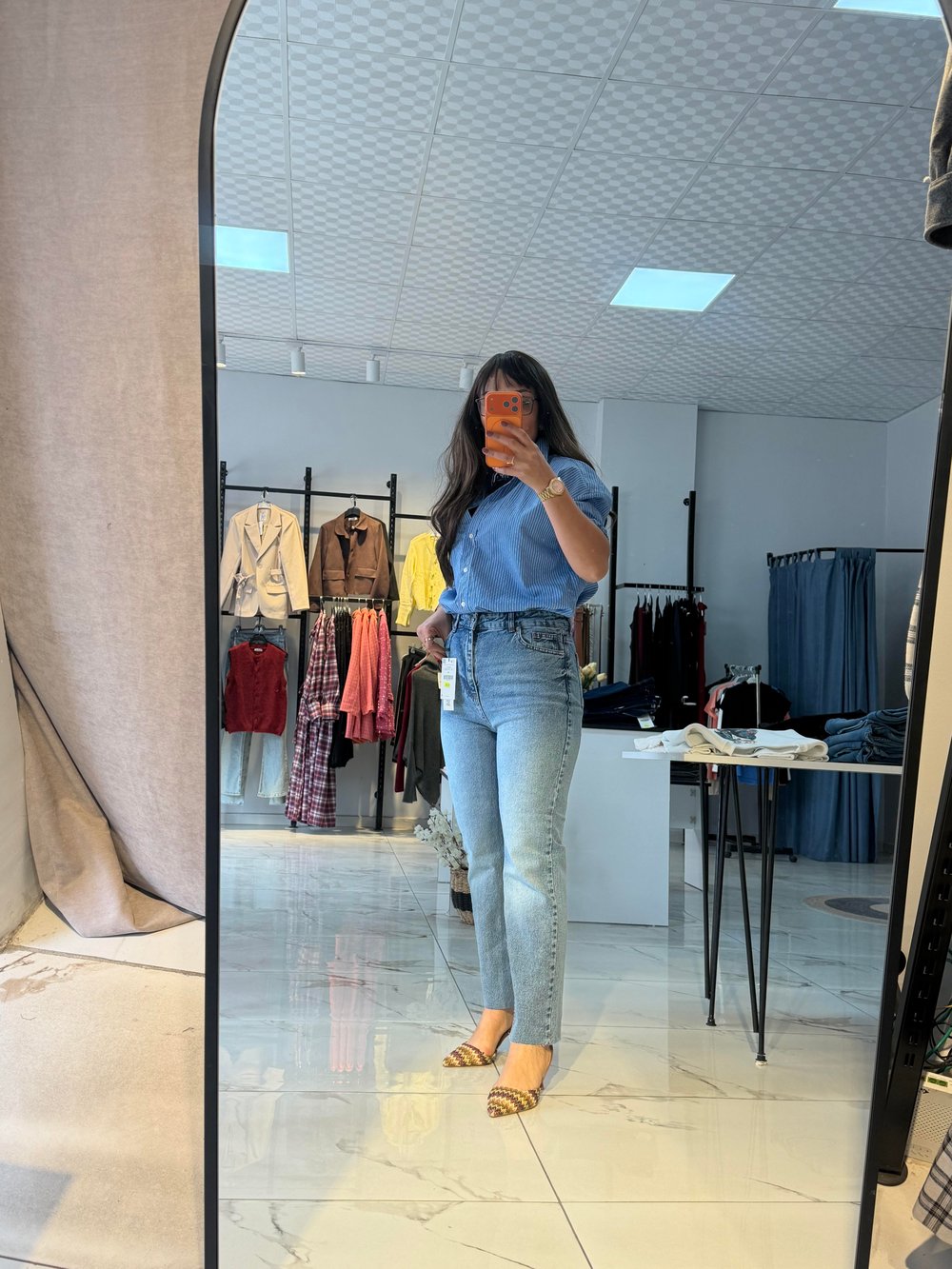Paçası Kesik Toparlayıcı Boyfit Jean Mavi