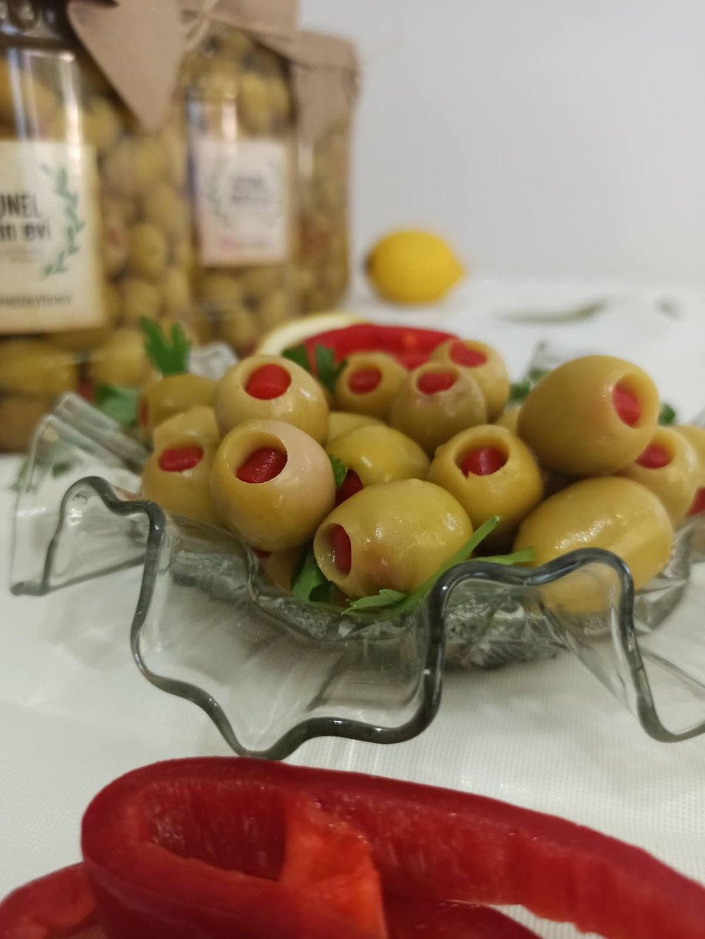 Biber Dolgulu Yeşil Zeytin