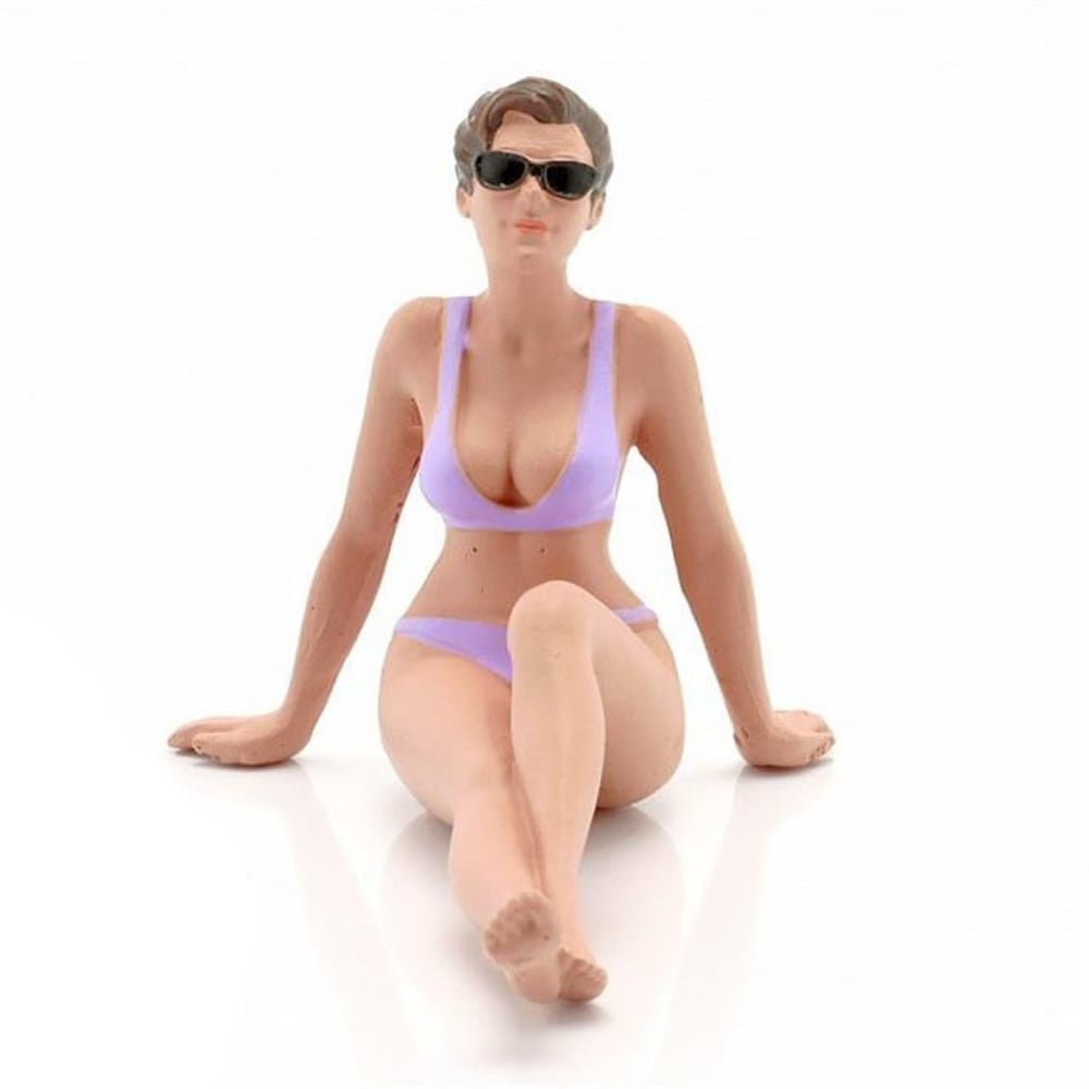 American Diorama AD76315 1/18 Ölçek, Plaj Kızı (Carol) Sergilemeye Hazır Plastik Figürü