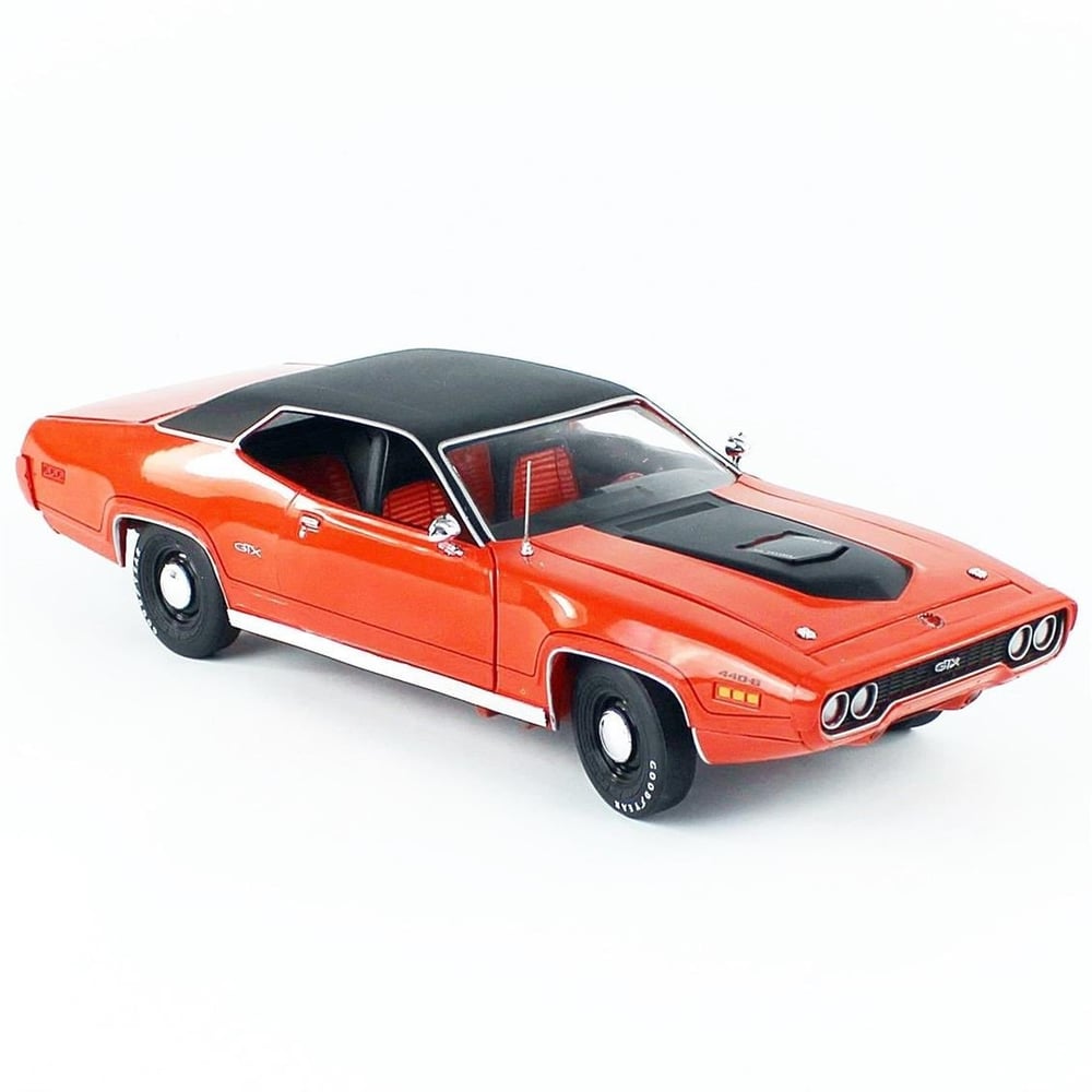 AutoWorld AMM1268 1/18 Ölçek, 1971 Plymouth GTX, Red, Sergilemeye Hazır Metal Araba Modeli