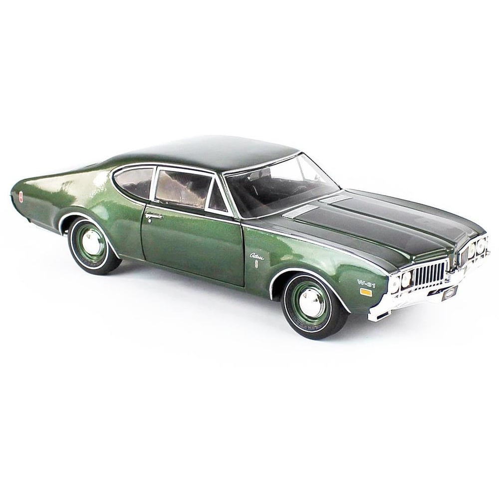 AutoWorld AMM1271 1/18 Ölçek, 1969 Olds Cutlass W31 MCACN, Glade Green, Sergilemeye Hazır Metal Araba Modeli