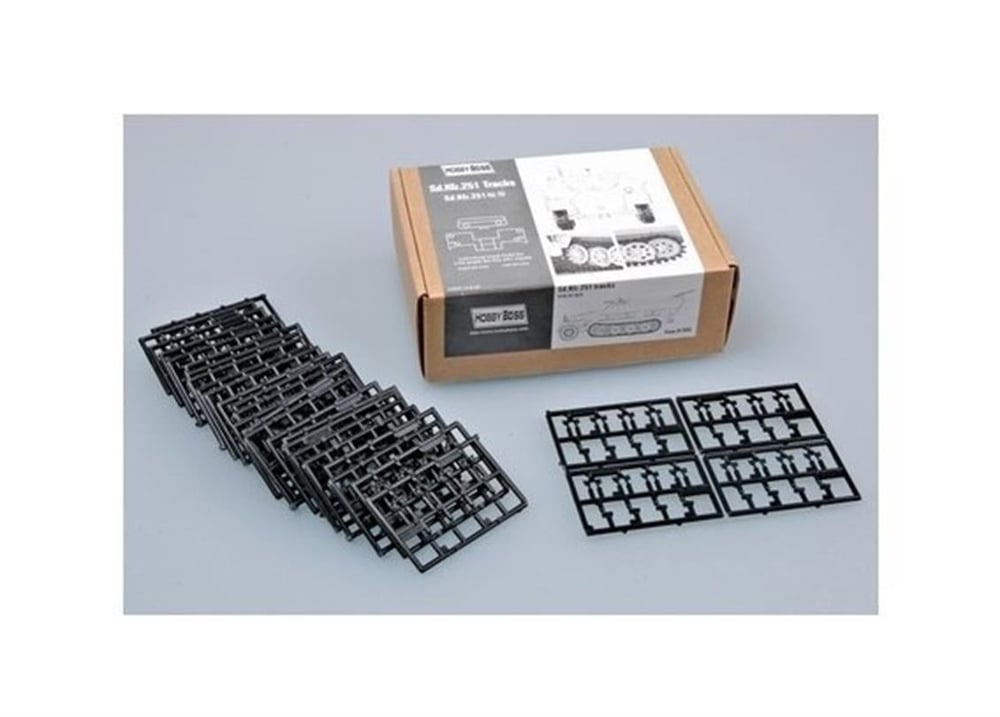 Hobbyboss 81005 1/35 Ölçek, Sd.Kfz 251, Tank Paleti, Plastik Model Kiti