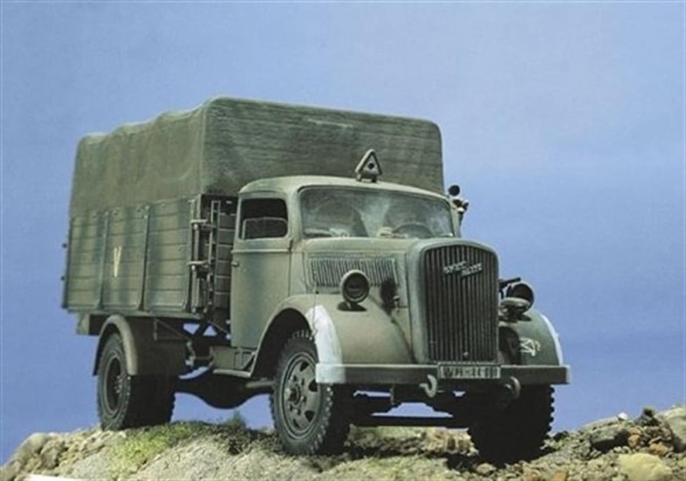 Italeri 0216S 1/35 Ölçek, Opel Blitz Askeri Kamyon, Plastik Model kiti