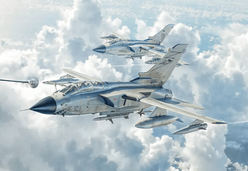 Italeri 2517S 1/32 Ölçek, Tornado IDS/ECR Savaş Uçağı, Plastik Model kiti