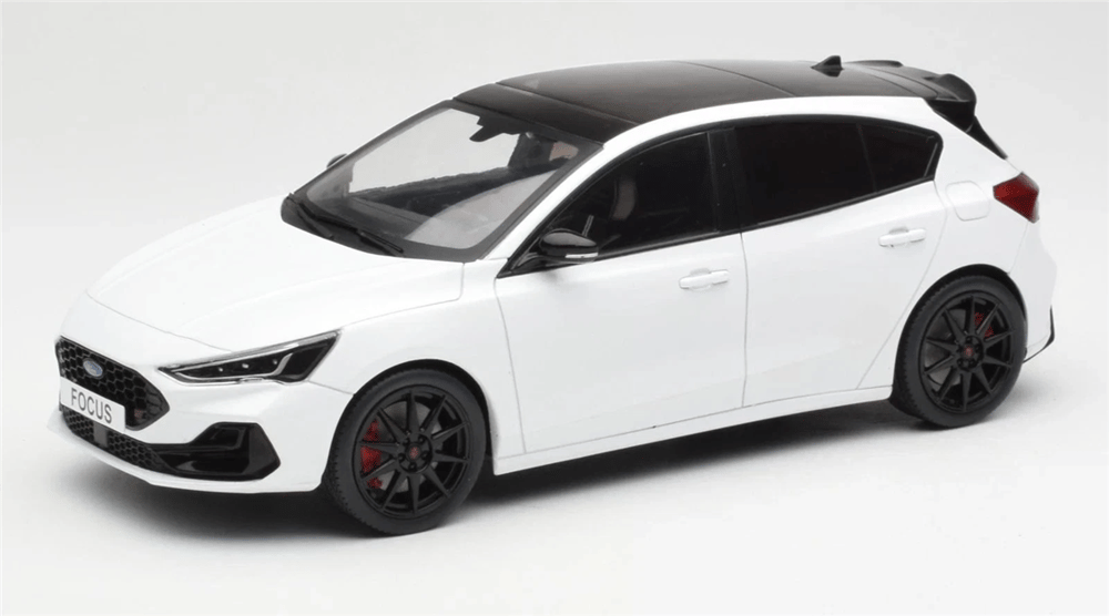 Mcg 18453 1/18 Ölçek, Ford Focus ST 2022, Frozen White, Sergilemeye Hazır Metal Araba Modeli