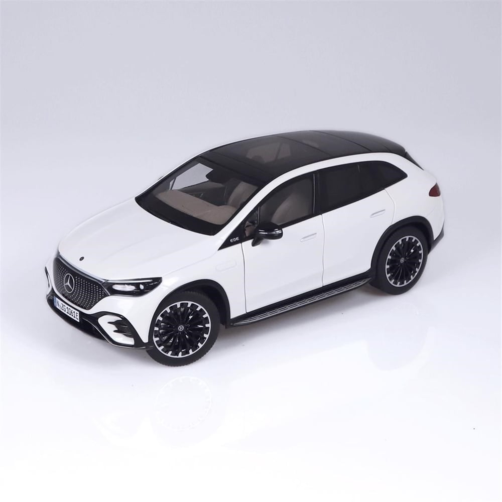 NZG 1061/40 1/18 Ölçek, Mercedes-Benz EQE AMG Line SUV, Sedef Beyaz, Sergilemeye Hazır Metal Araba Modeli