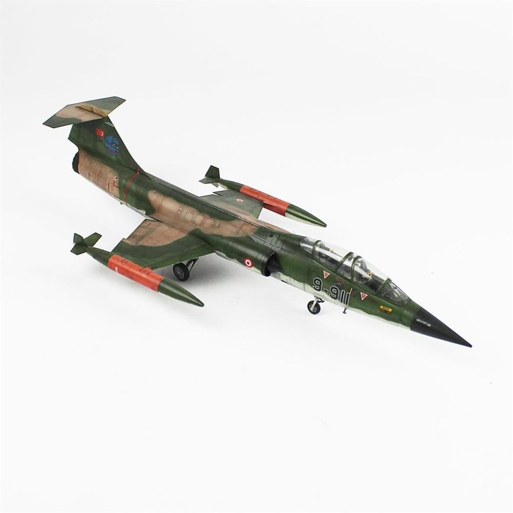 QD069 1/48 TF-104G Starfighter Sergilemeye Hazır Plastik Uçak Modeli