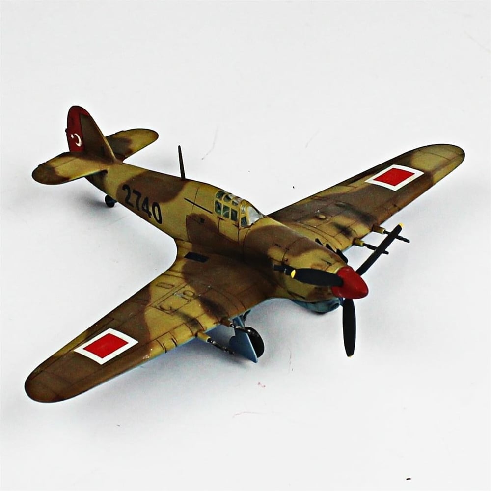 QD093 1/72 Hurricane Mk.II Sergilemeye Hazır Plastik Uçak Modeli