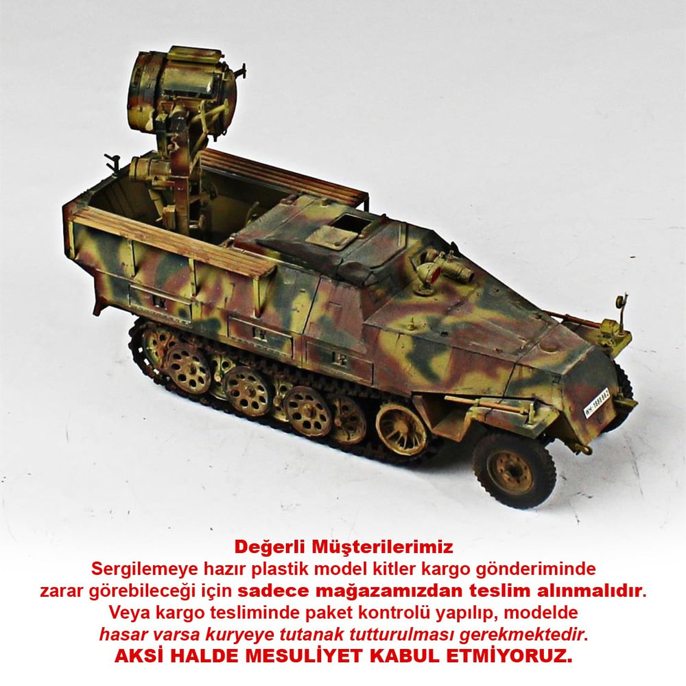 QD256 1/35 Sdkfz 251/20 UHU, AFV Club, Sergilemeye Hazır Plastik Tank Modeli