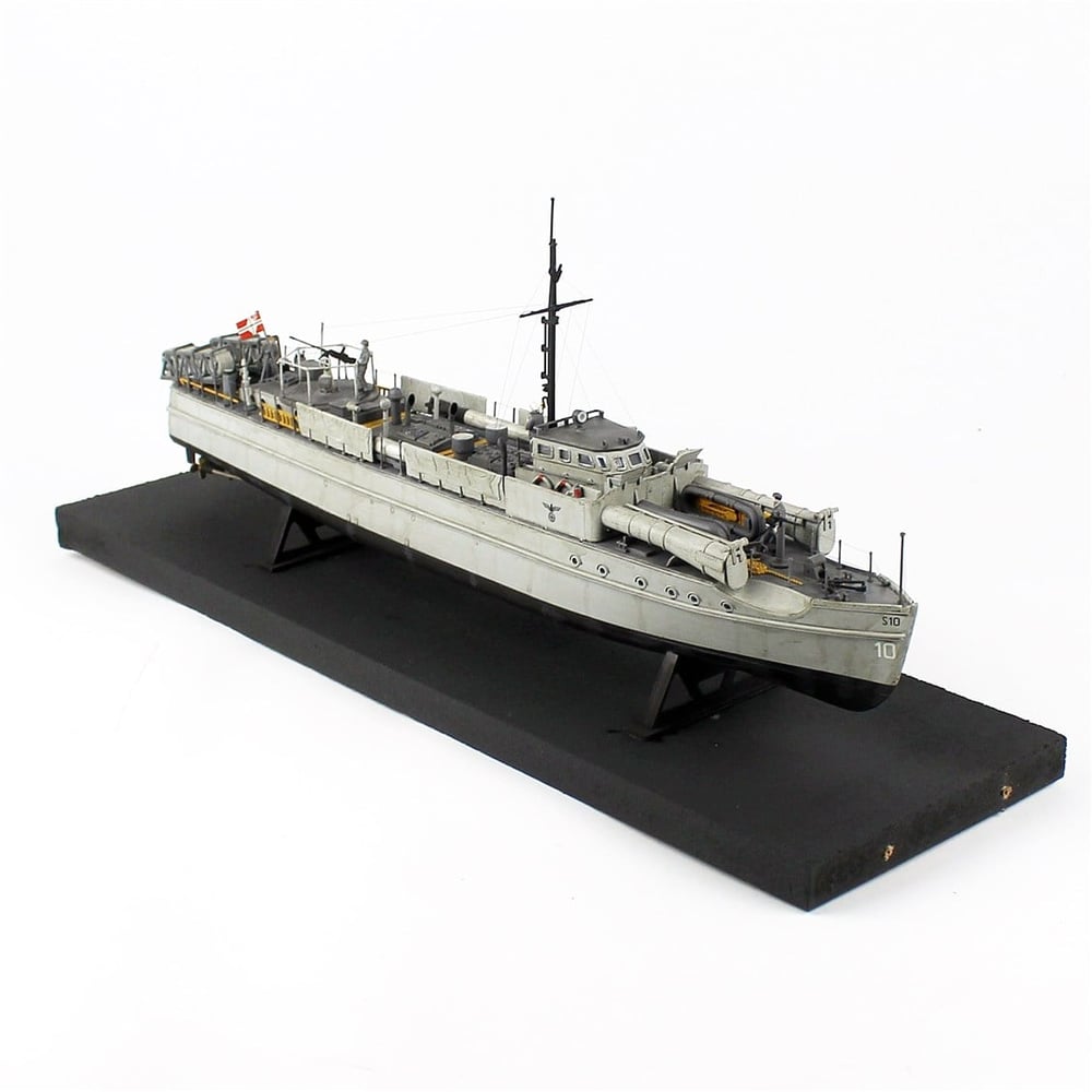 QD407 1/72 Ölçek, German S-Boat, 1939-45 Alman Torpido Botu, Camekanlı, Sergilemeye Hazır, Plastik Gemi Modeli