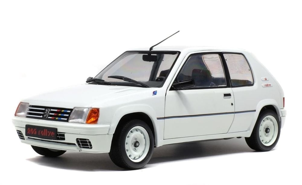 Solido S1801701 1/18 Ölçek, 1988 Peugeot 205 Rally-Beyaz-Sergilemeye Hazır Metal Araba Modeli