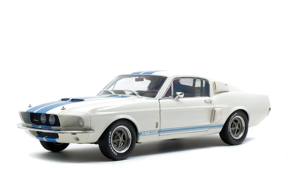 Solido S1802901 1/18 Ölçek, 1967 Shelby Mustang GT500-Beyaz üzeri Mavi Çizgili-Sergilemeye Hazır Metal Araba Modeli