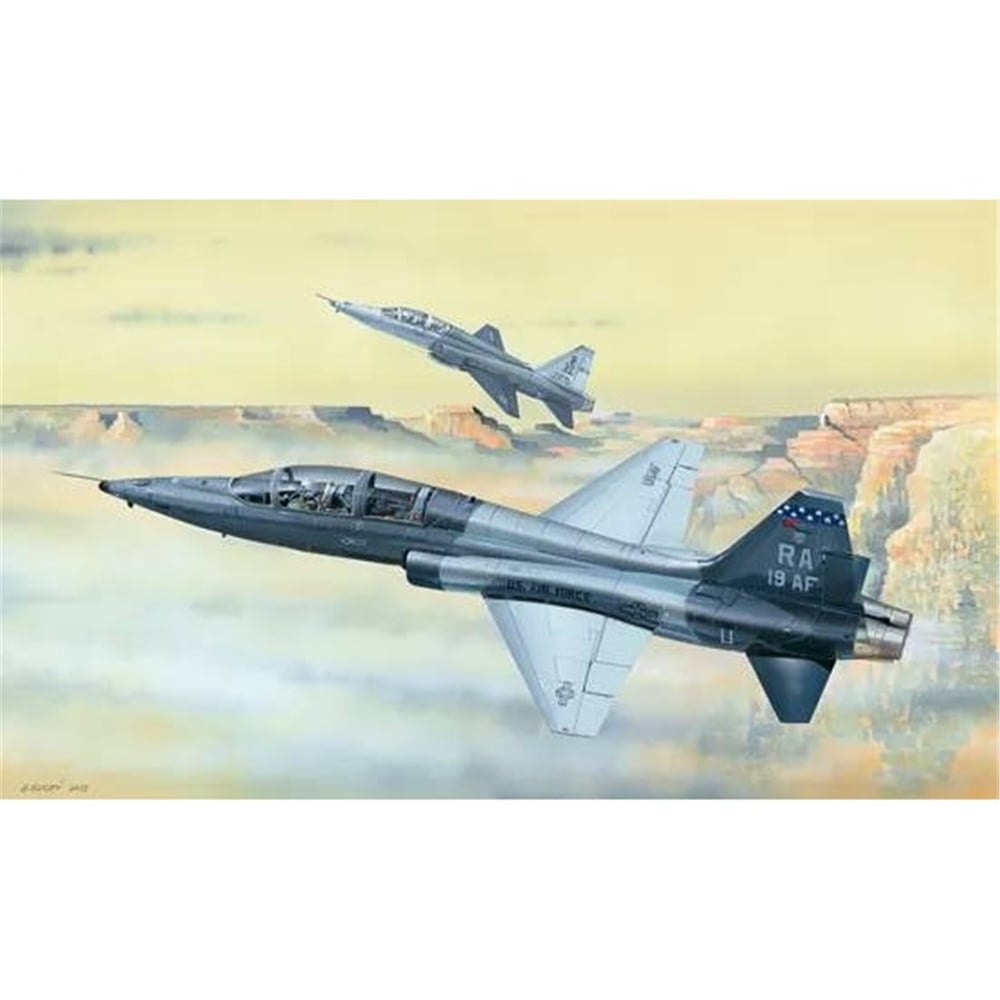 Trumpeter 02877 1/48 Ölçek, T-38C Talon, Eğitim Uçağı Plastik Model Kiti