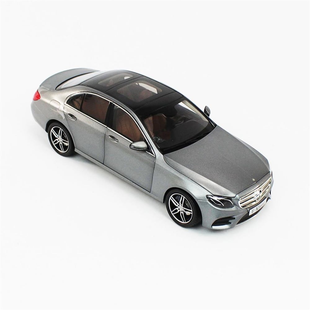 iScale B66960379 1/18 Ölçek, Mercedes Benz E Class AMG, Selenite Grey Magno, Sergilemeye Hazır Metal Araba Modeli
