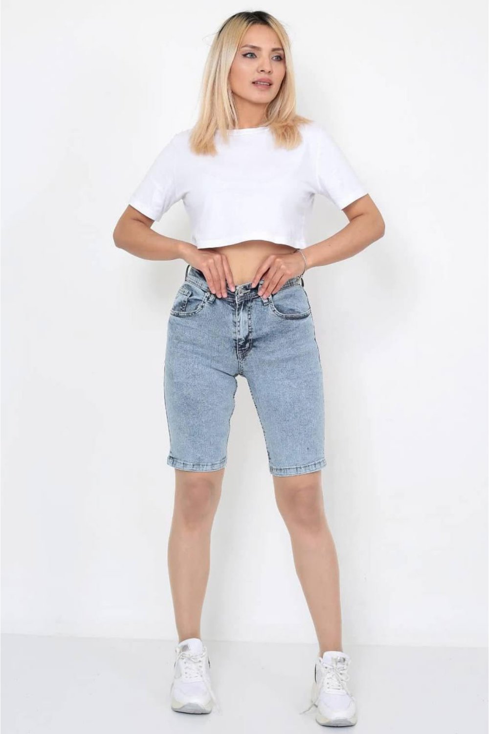 Kadın Denim Likralı Şort- Buz Mavi