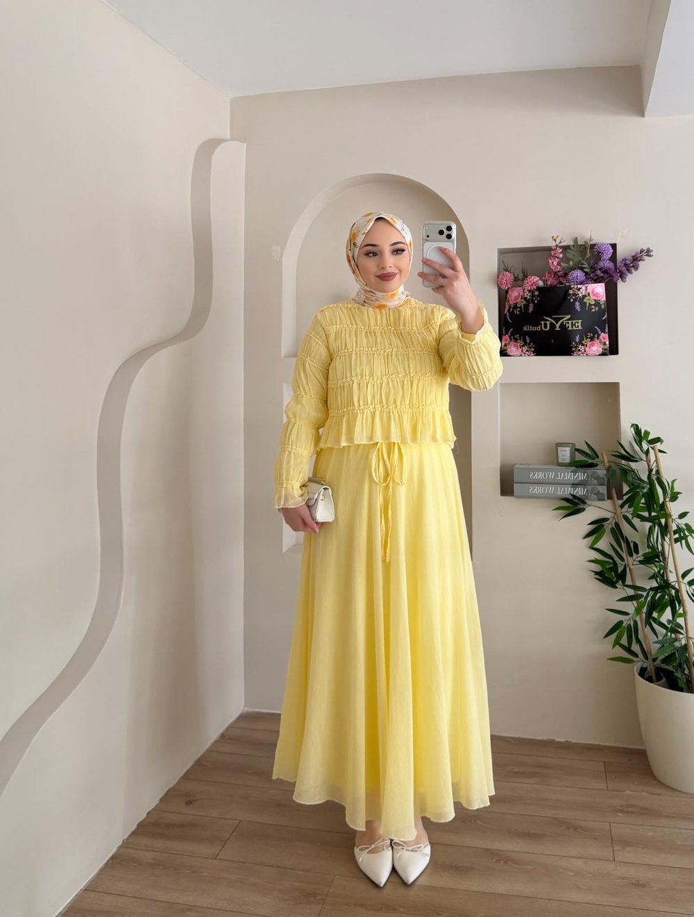 Diane Büzgü Detaylı Etekli Takım