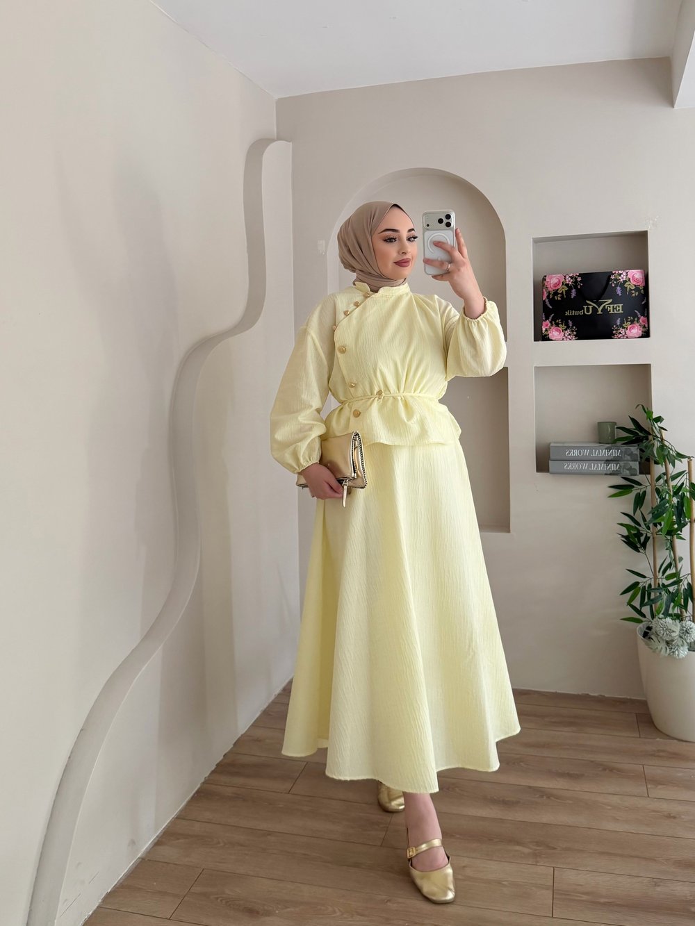 Duru Yan Düğme Detaylı Etekli Takım
