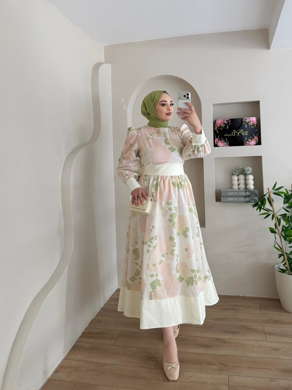 Esin Desenli Elbise