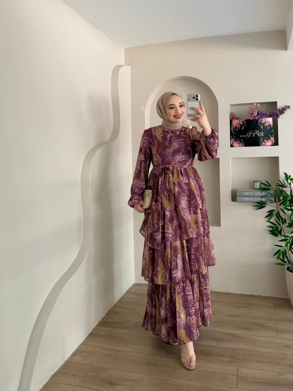 Liva Kat Kat Detaylı Şifon Elbise 